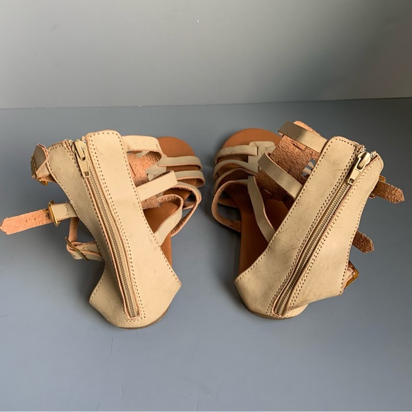 Modcloth Chatties Faux Leather Mod Retro Mid Calf Gladiator Flat Sandals 11 - Picture 6 of 7